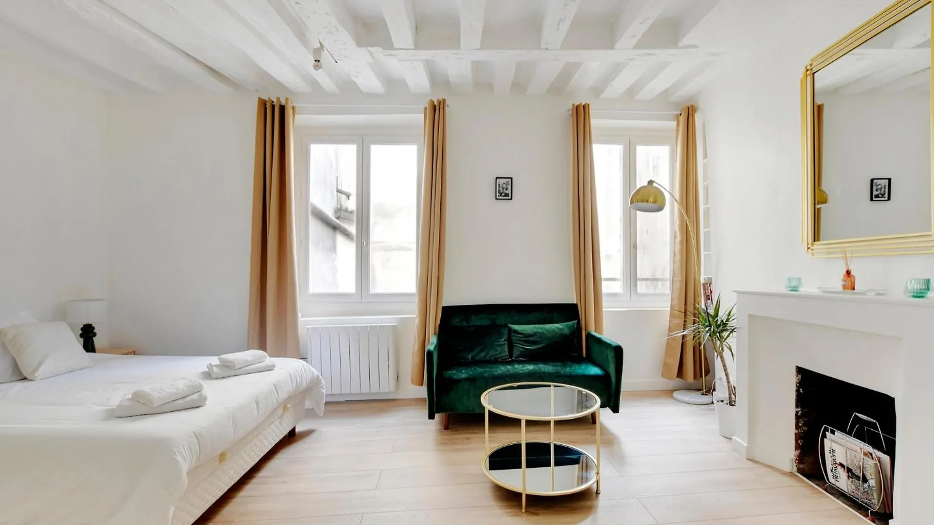 Saint Placide Cannette Paris Apartment